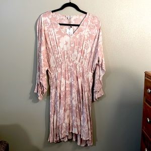 White Birch Dress Size L  Long sleeved.